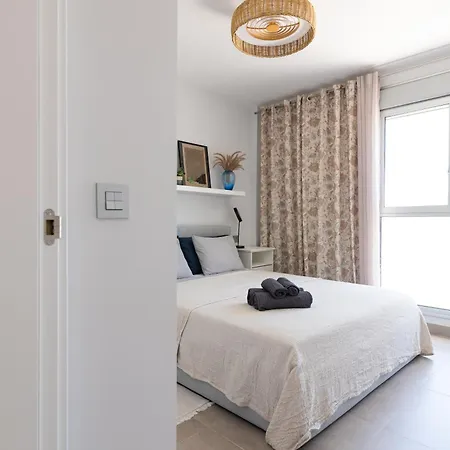 White Medano Apartment. New With Fast Wifi El Medano (Tenerife)