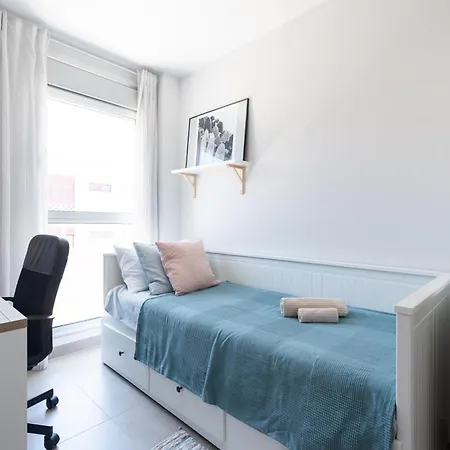 White Medano Apartment. New With Fast Wifi Holiday home *