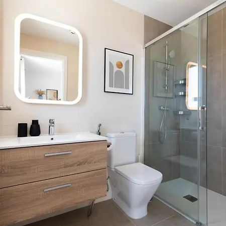 White Medano Apartment. New With Fast Wifi * El Medano (Tenerife)