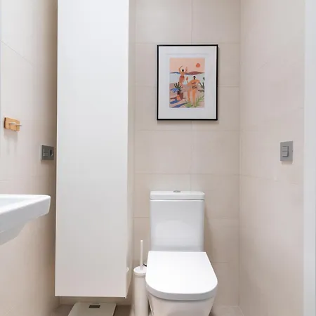 White Medano Apartment. New With Fast Wifi Holiday home