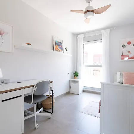 White Medano Apartment. New With Fast Wifi * El Medano (Tenerife)